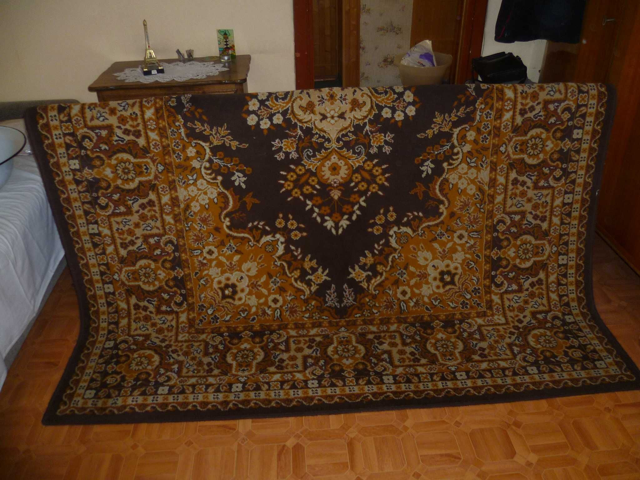 Uwaga!!! Przecena. Dywan, boso po podłodze.