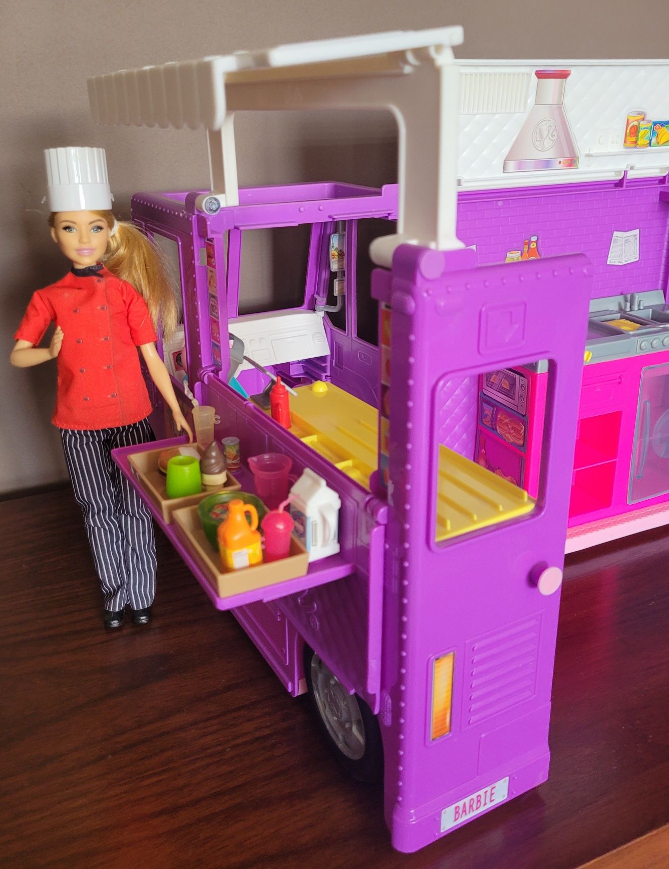 Food truck Barbie plus oryginalna lalka Barbie kucharz i akcesoria