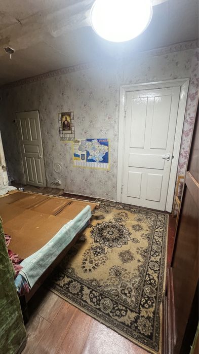 ТЕРМІНОВО! Продам будинок із зручностями в Узині