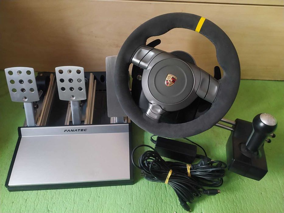 Комплект кермо руль Fanatec Porsche 911 GT3 RS  + педалі CSR Elite