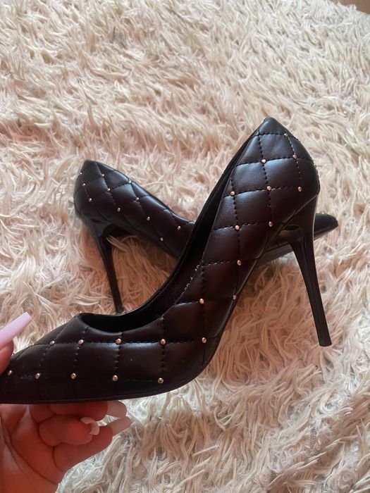 туфлі лодочки човники на підборі чорні