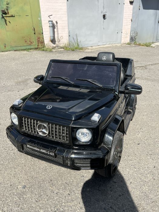 Електромобіль для дітей Mercedes AMG G63