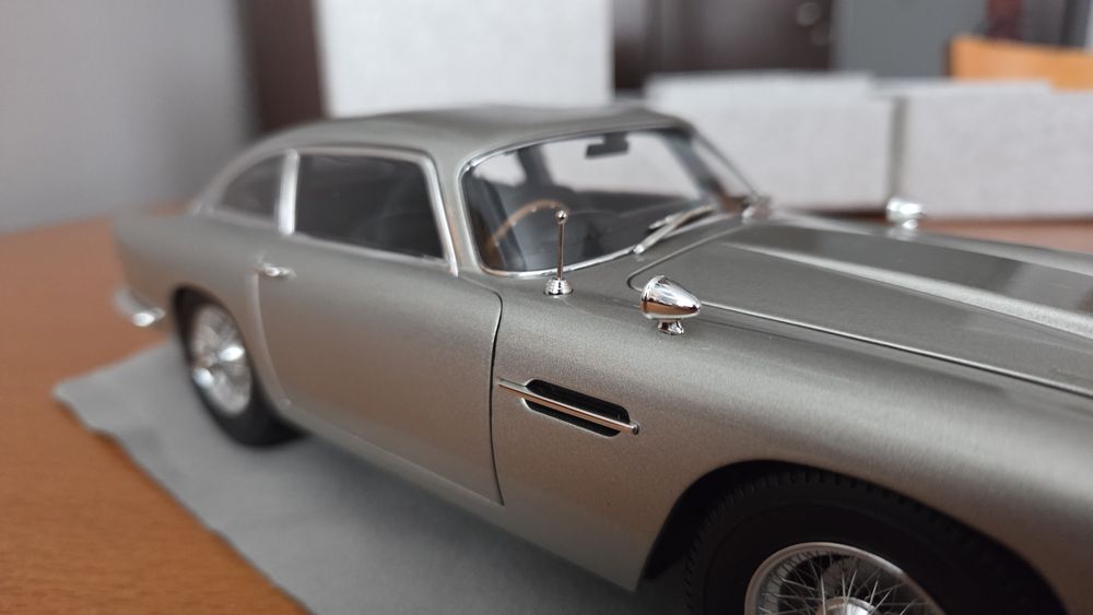 1:18 Aston Martin DB5 - lepszy niż Autoart, prawie jak CMC