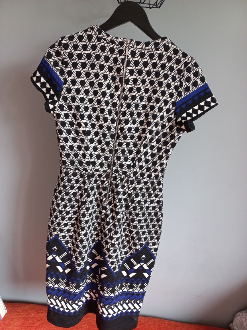Sukienka midi elegancka H&M, dopasowana, wzory, roz S