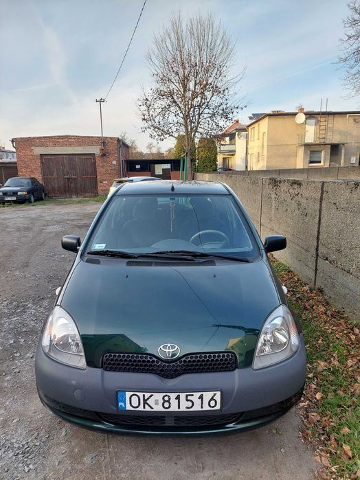 Toyota Yaris 1.0 2001r.