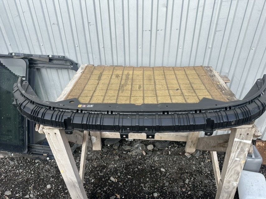 Верхня планка бампера  кіа ніро