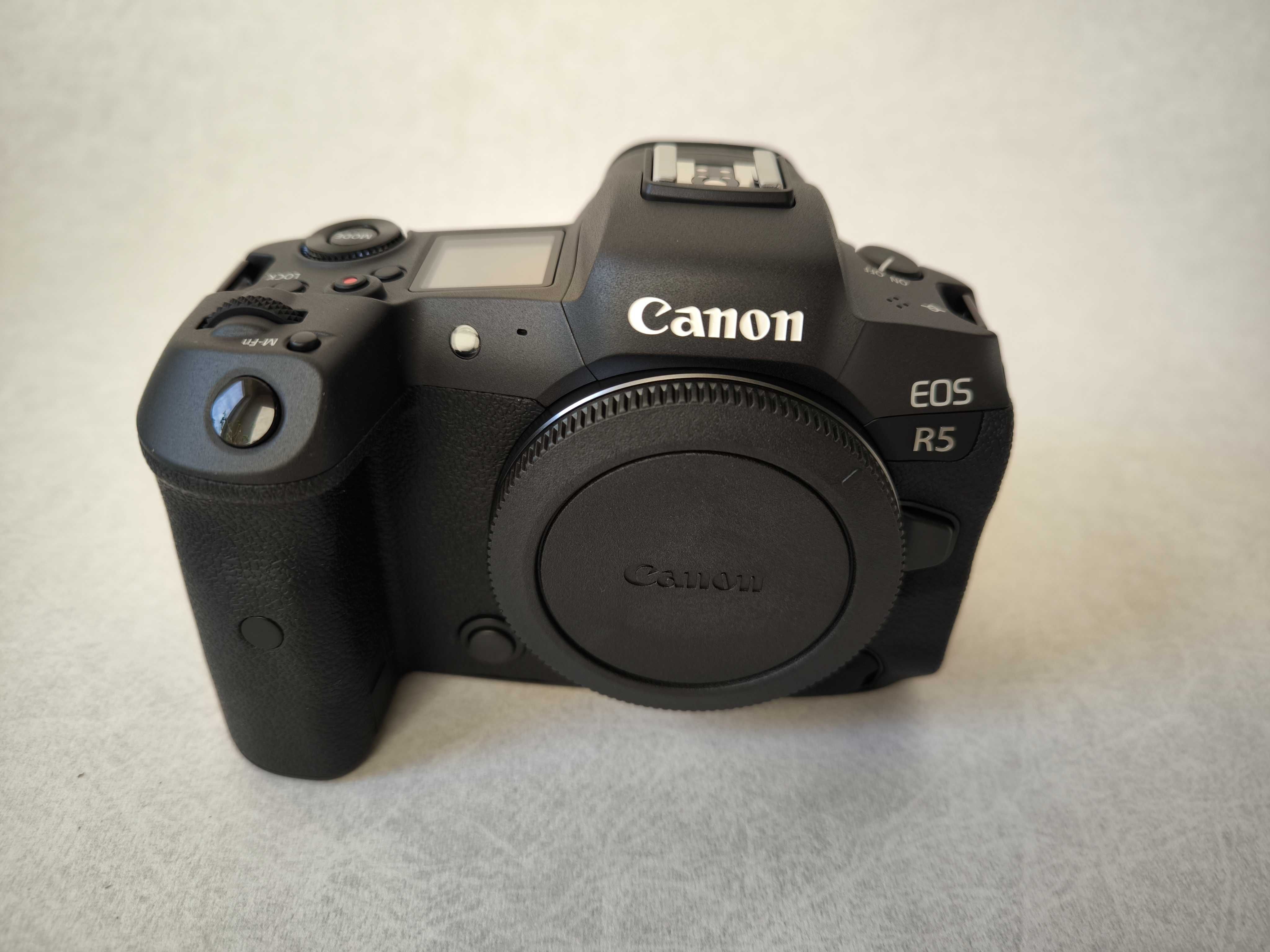 Фотоапарат Canon EOS R5 Body