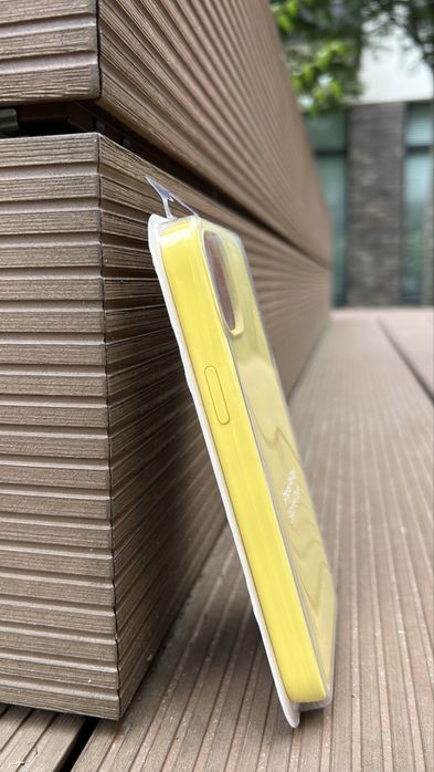 Silikonowe Etui do Iphone’a 14 Plus w kolorze Zóltym