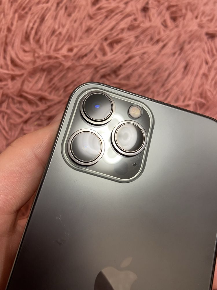 Продам Iphone 13 Pro Max