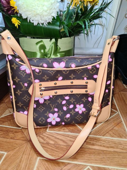 Сумка Louis Vuitton