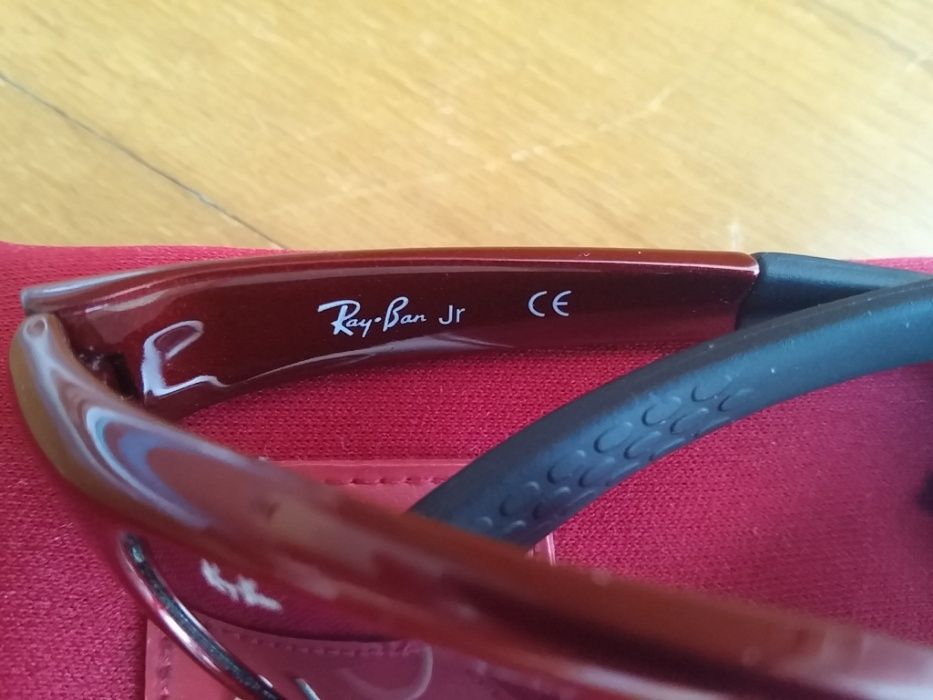Óculos de sol Ray-Ban espelhados para criança como novos