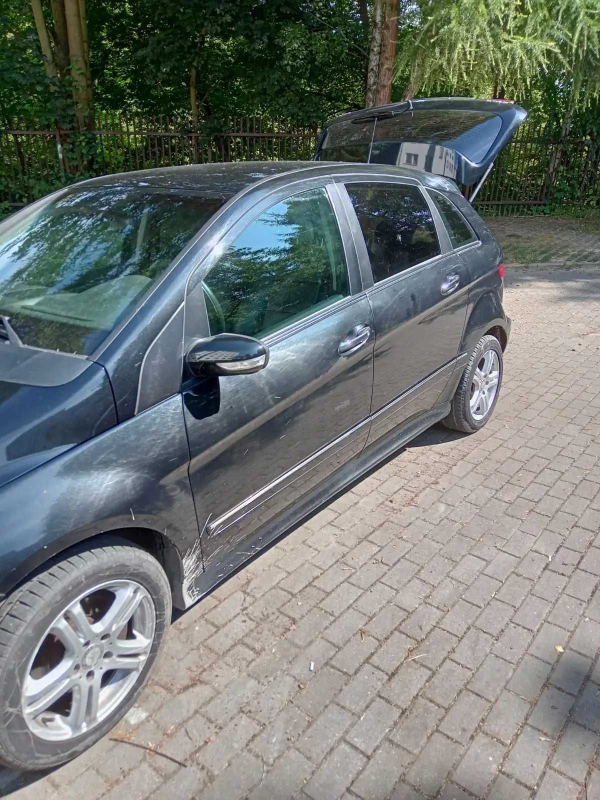 Mercedes B 2 litry