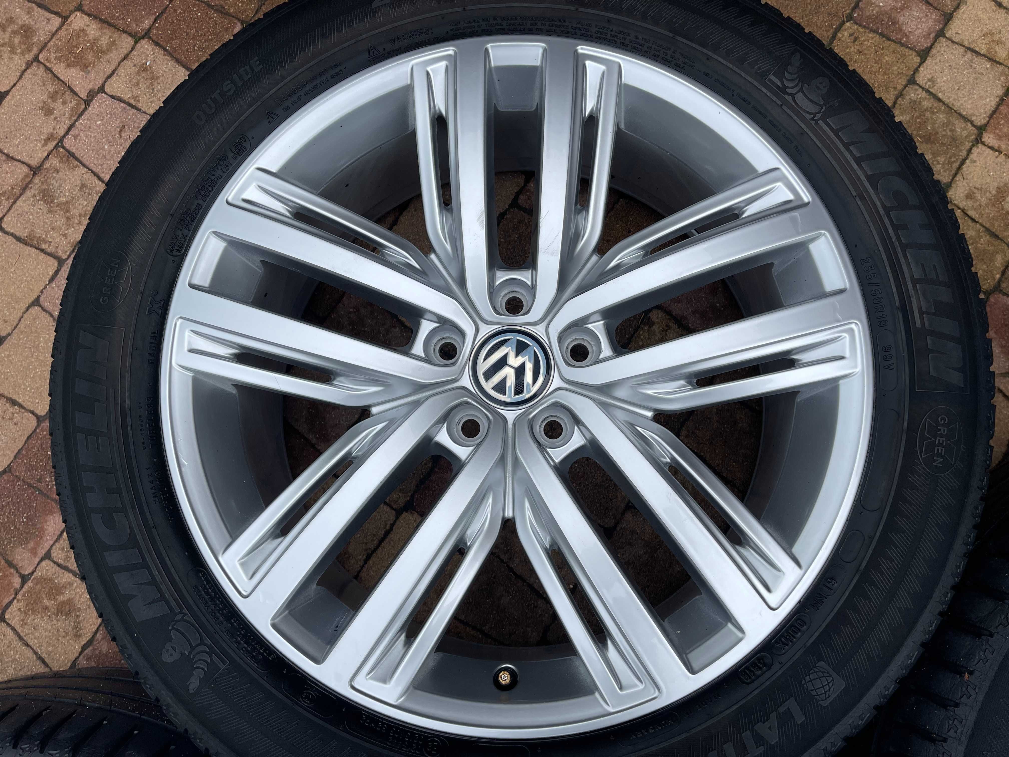 3907. Alufelgi 19" Vw Tiguan II oryginalne 5x112 7Jx19 ET43 proste