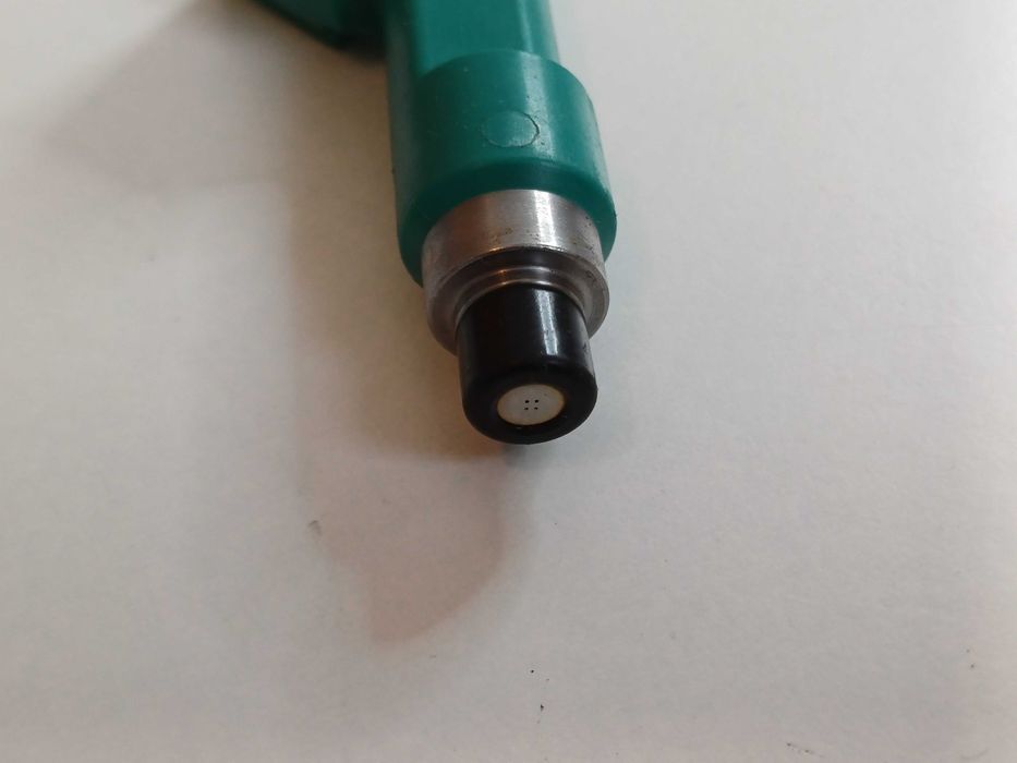 Wtryskiwacz paliwa DENSO TOYOTA NOWY Oryginalny 23250-0Q020 - H.U.R.T