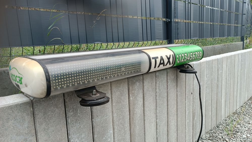 Lampa kogut Elfir nie Elektra.