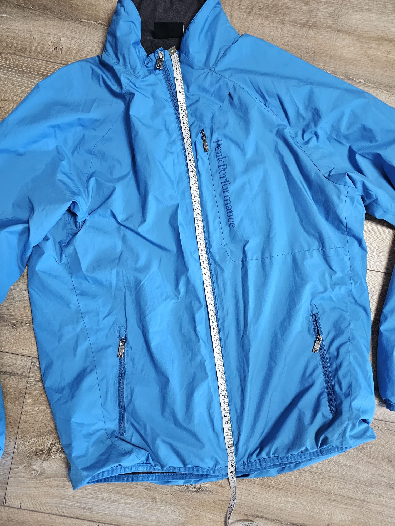 Kurtka trekingowa wiatrówka Peak Performance Windsul J L