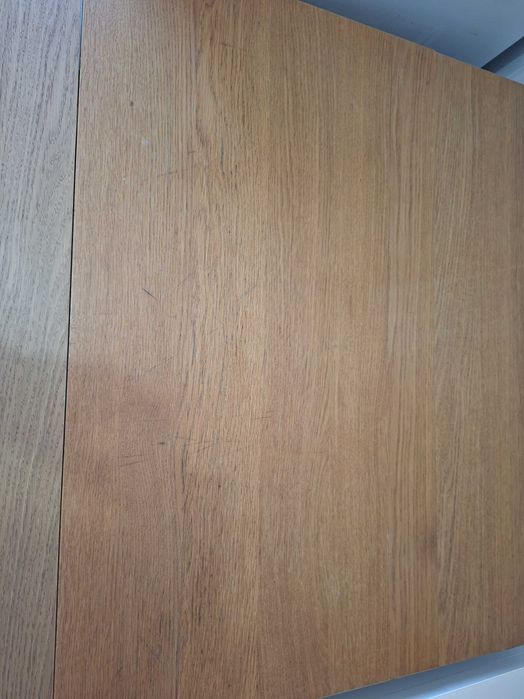 Mesa pequena extensível