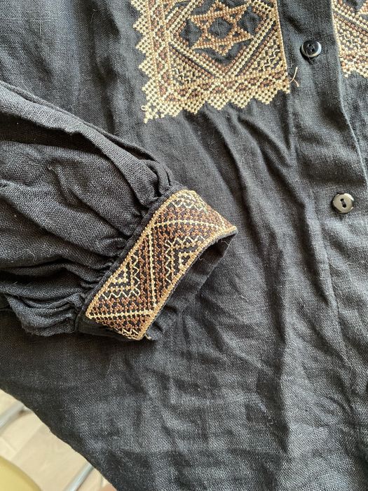 Вишита сорочка (вишиванка) на ґудзиках, льон