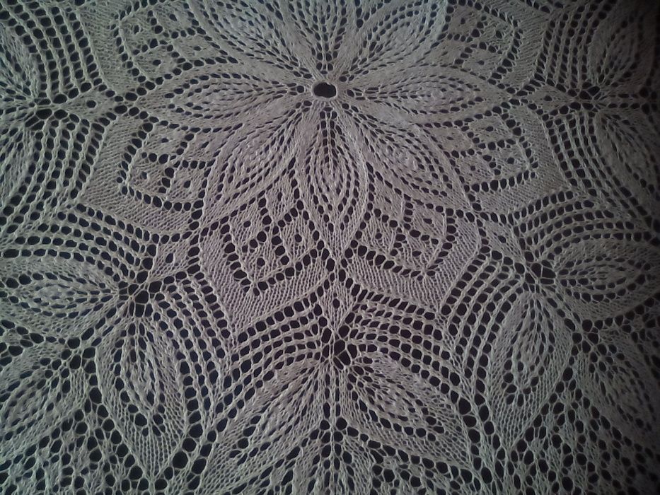 Вязанная салфетка