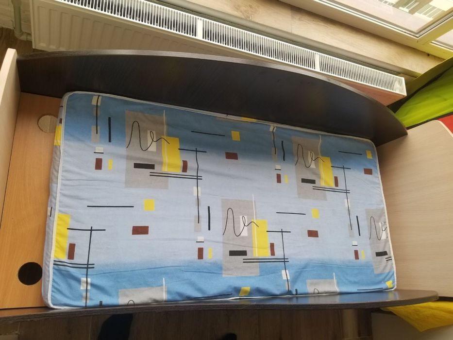 Продам дитяче ліжко з матрасом