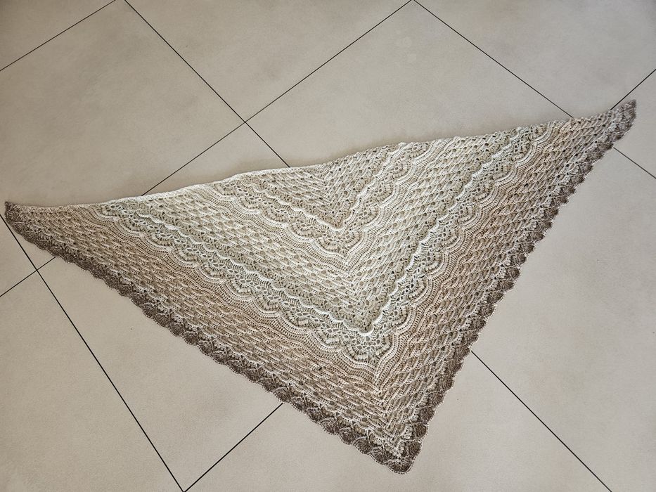 Chusta robiona na szydełku rękodzieło Handmade idealna na prezent