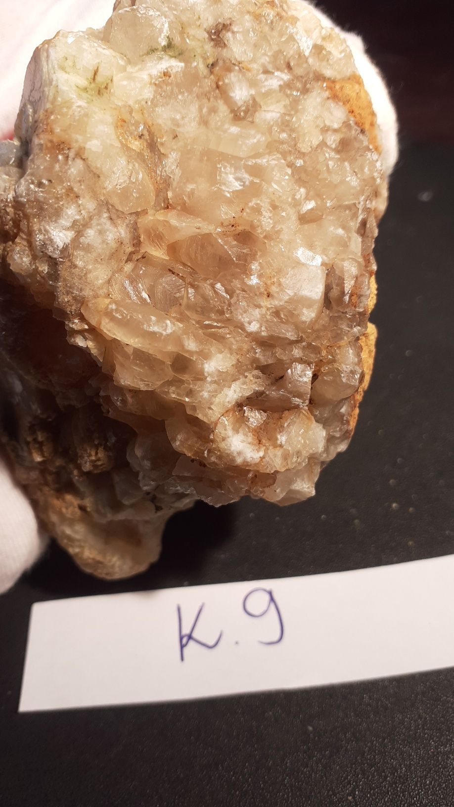 Mineral , kalcyt , szczotka .Naturalny Kamień