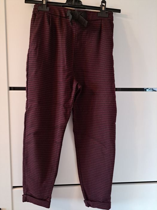 Spodnie dla dziewczynki rozmiar 140