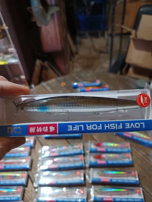 Amostras pesca spinning Tsurinoya stinger 140s 26gr