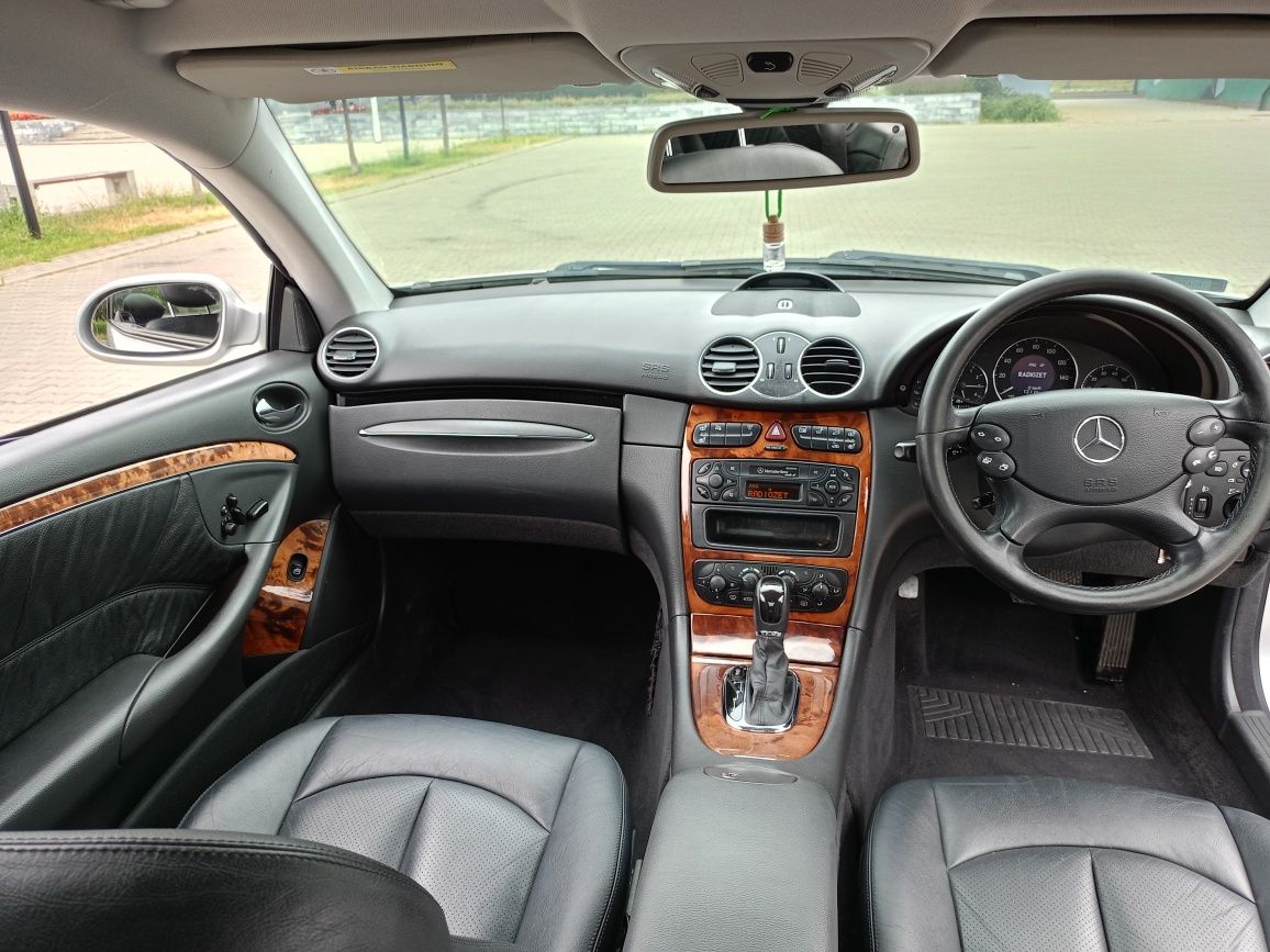 Sprzedam Mercedes CLK 320 benzyna