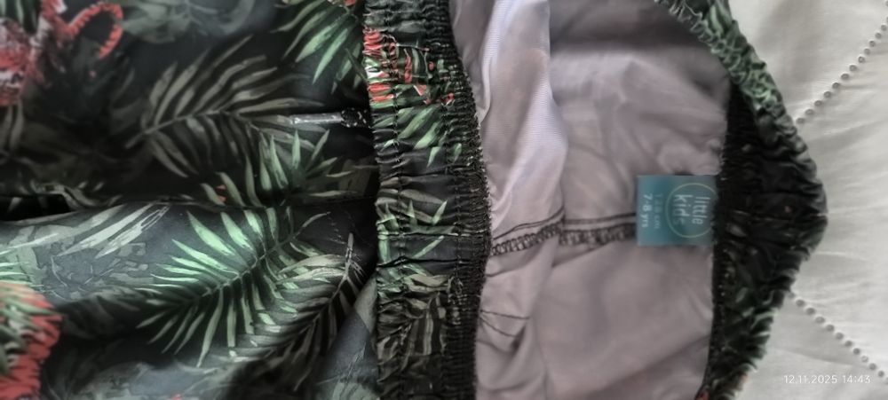 Spodenki krótkie r. 128