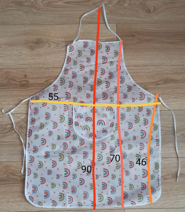 Fartuszek dziecięcy.