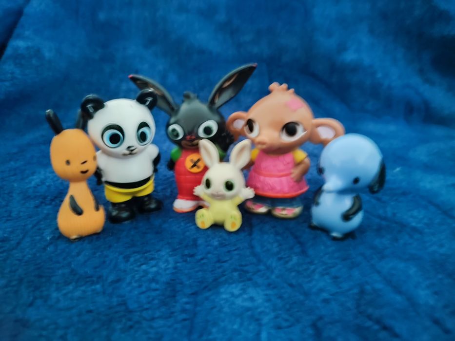 Figurki Bing, Sula, Pando, Flop, Amma, Charlie, cały team Króliczek.