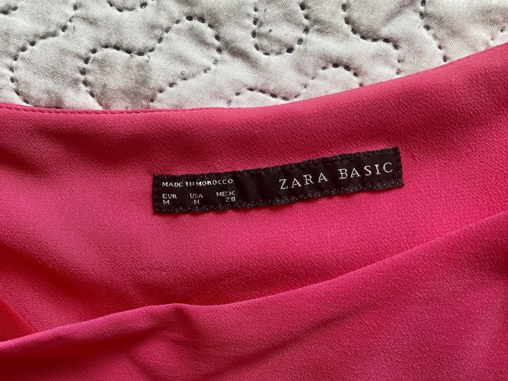 Różowa sukienka wizytowa Zara Basic