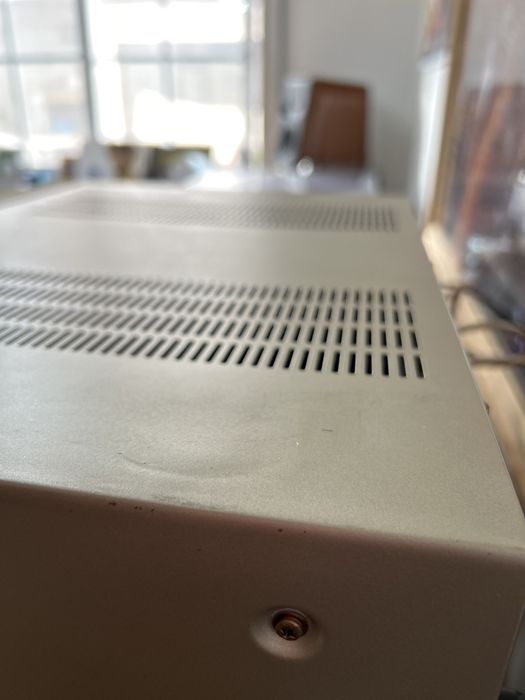 Amplificador Marantz PM 7200 Gold