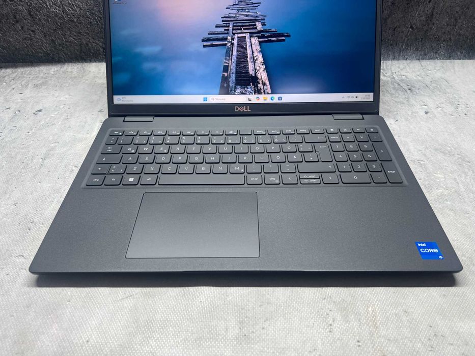 Dell Latitude / i5 1135G7 4.2GHz / 16GB DDR4 / 512SSD / 15.6FHD / W11