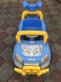 Детский электромобиль.