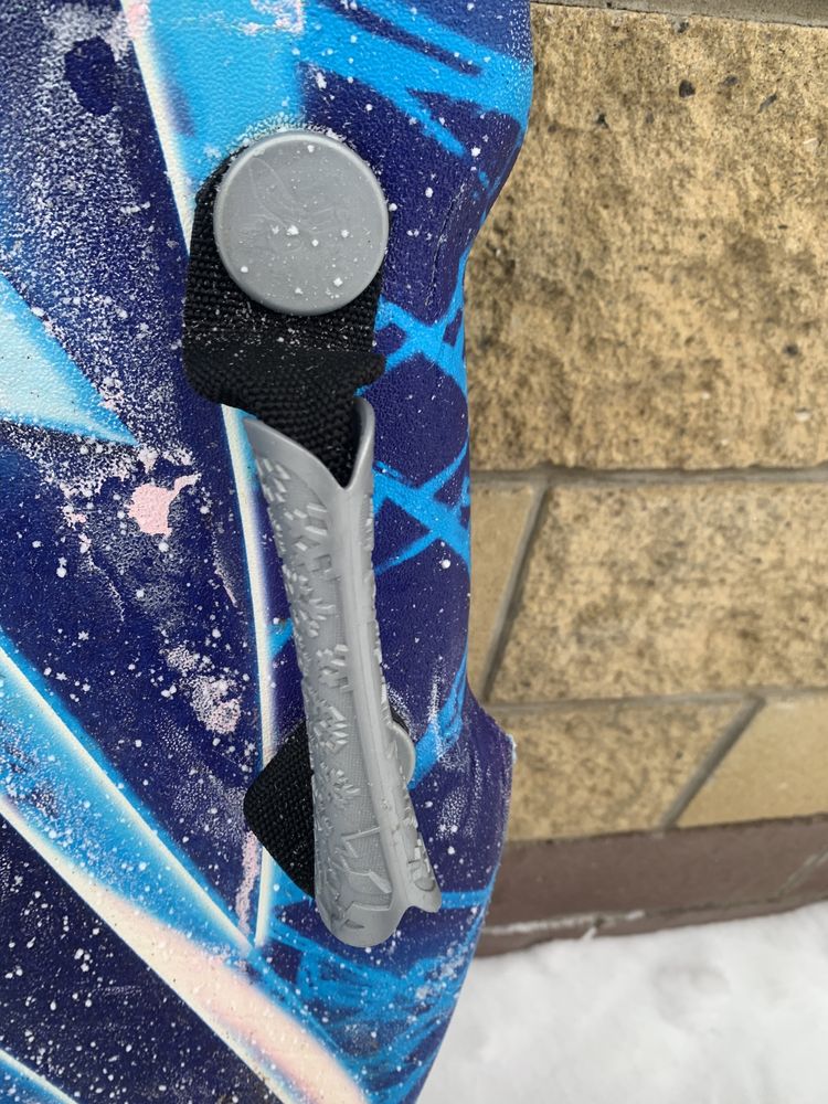 Санки,ледянки для снега Body Glove со светодиодной мигалкой