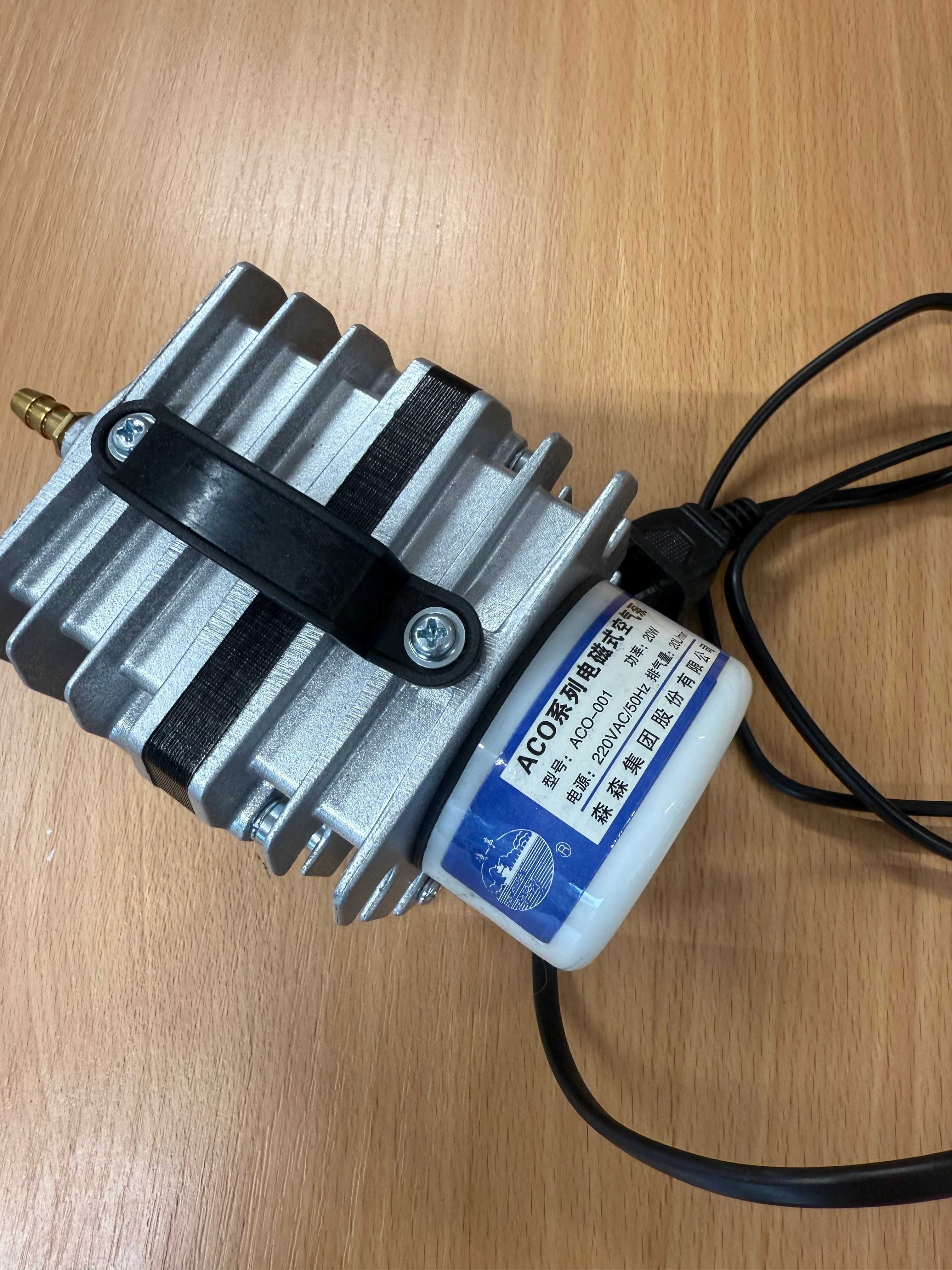 Pompa powietrza do lasera CO2 - K40 model ACO-001