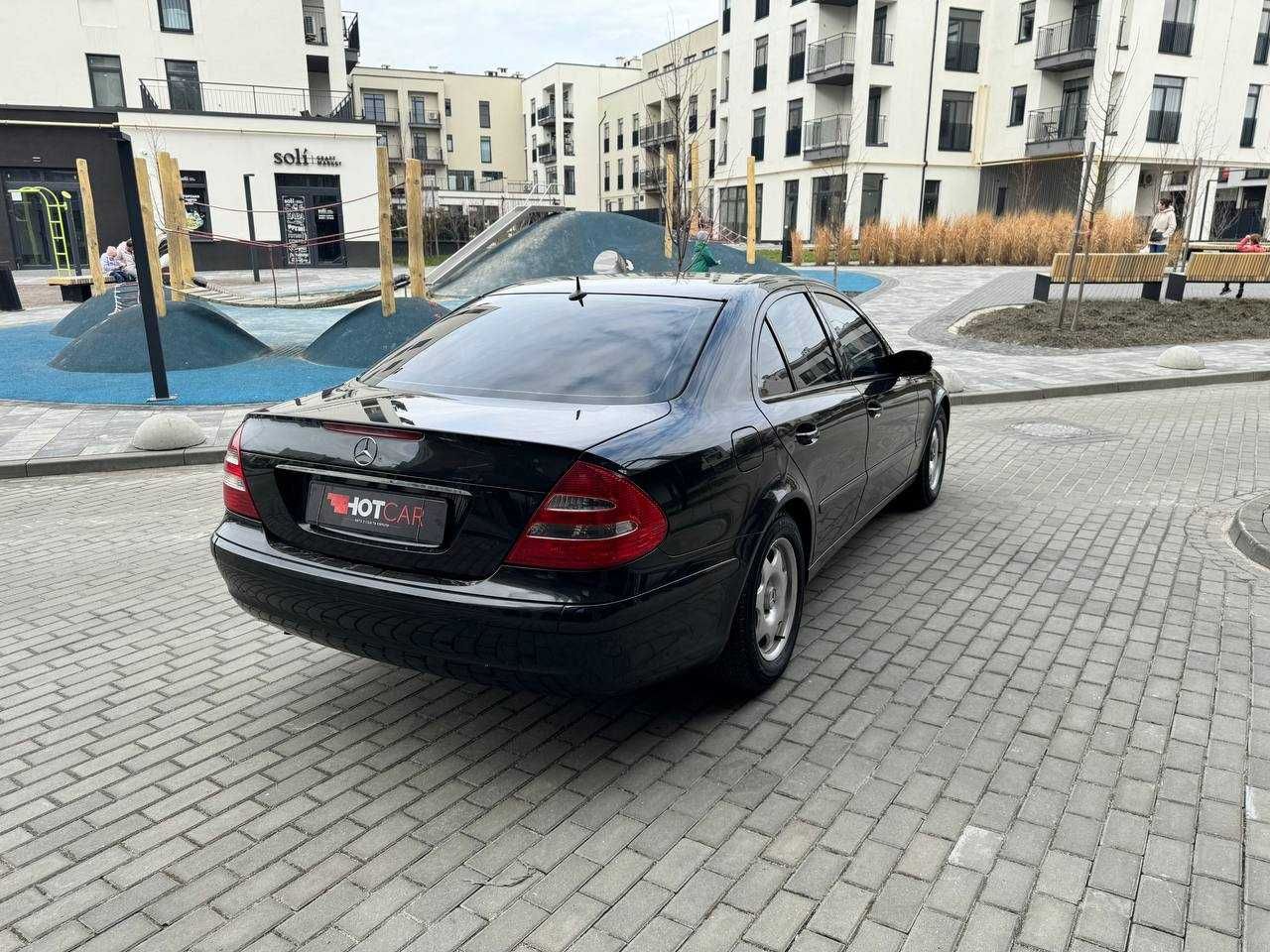 Mercedes-Benz E200 2003