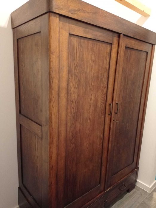 Unikalna Przedwojenna Szafa Ubraniowa z Litego Dębu Klasyczna
