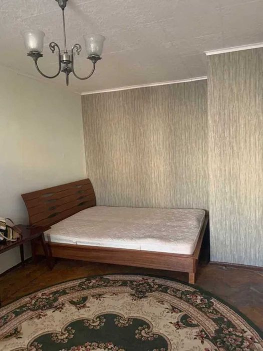 Продаж 2 кв  м. Чернігівська Каденюка 13 ТРК Проспект