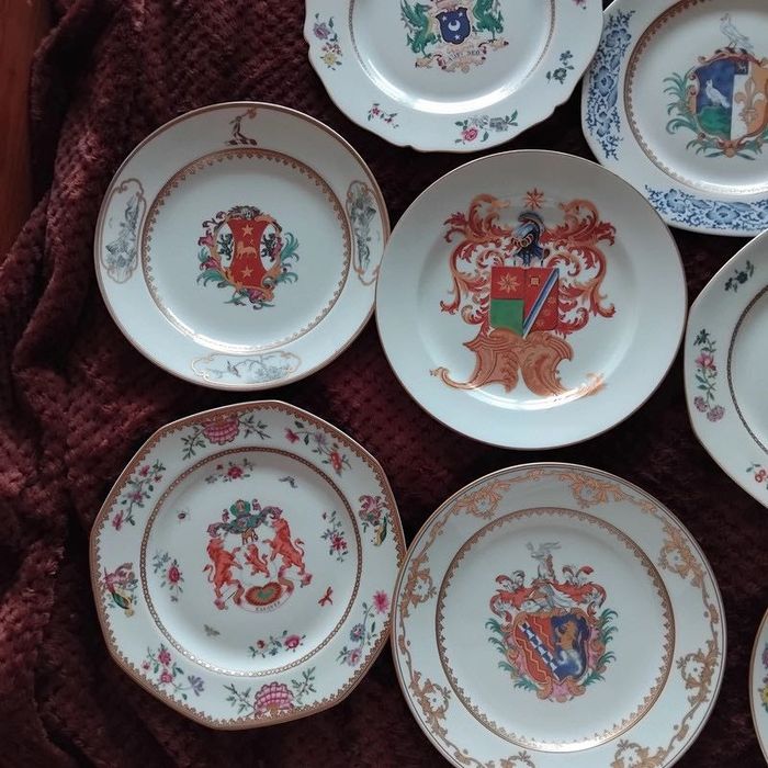 Coleção pratos brasonados Vista Alegre