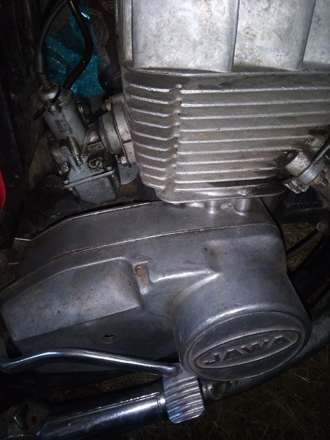 Двигатель мотор двигун 12 вольт 638 ява повний комплект
