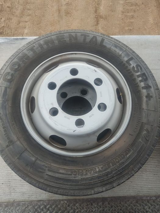 4 Jantes e Pneus 205/75/17.5 Novos