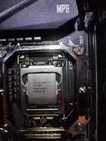 Procesor Intel i7 8700k  (DELID)