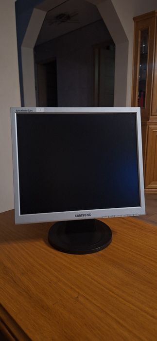 Monitor Samsung 720N