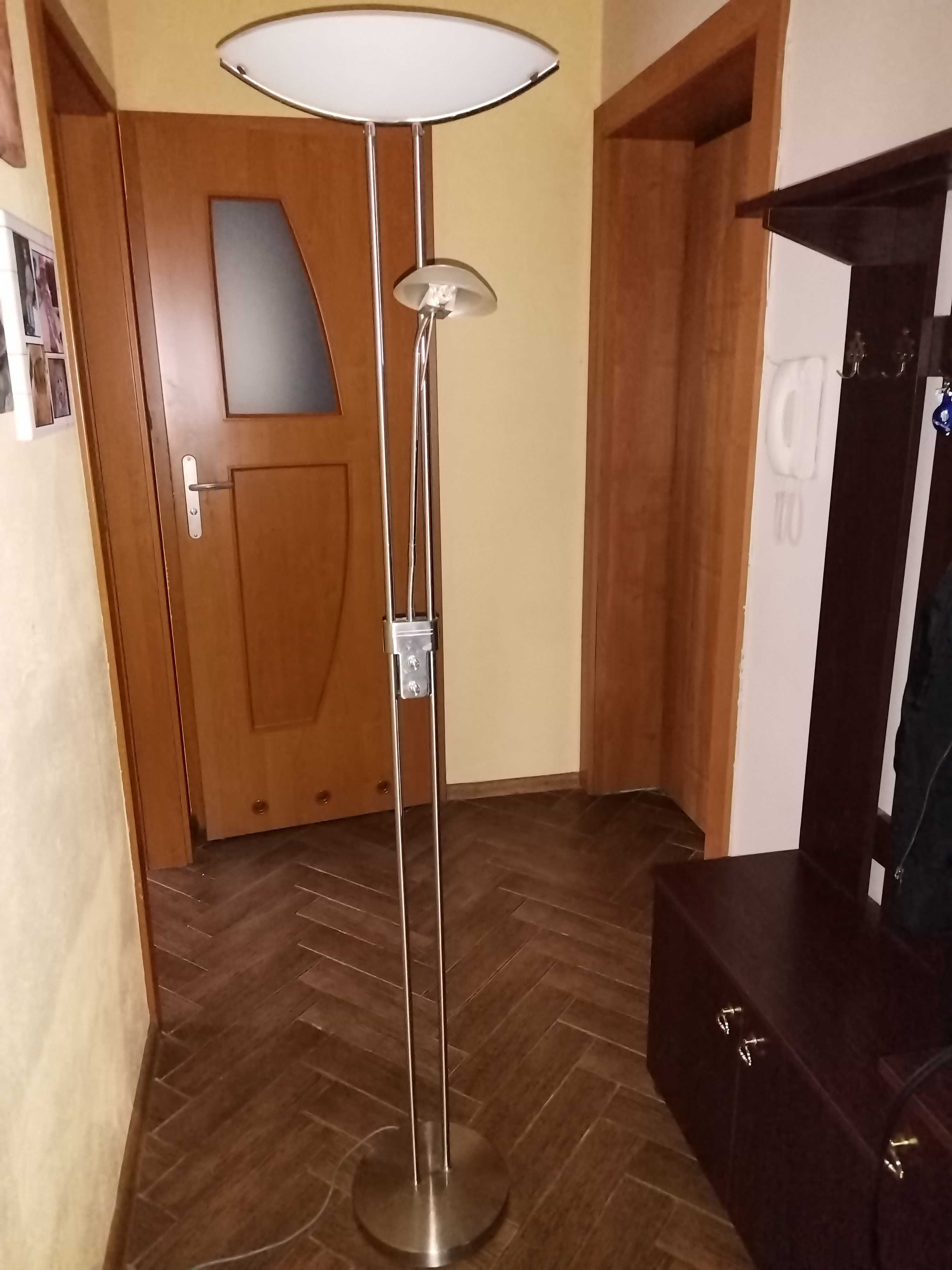 Lampa stojąca metalowa