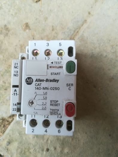 A-B Allen-Bradley CAT 140-MN-0250 SER C Stycznik RFE 2.5A Silnik