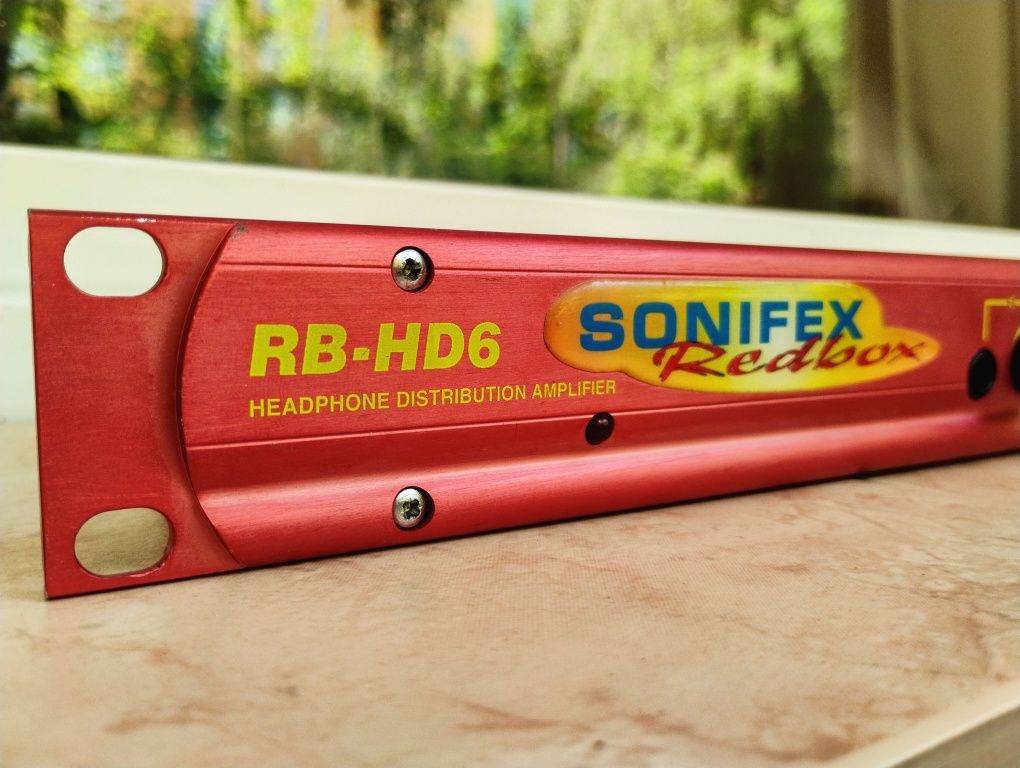 Sonifex Redbox RB-HD6 wzmacniacz słuchawkowy rack 19" 6 kanałów xlr