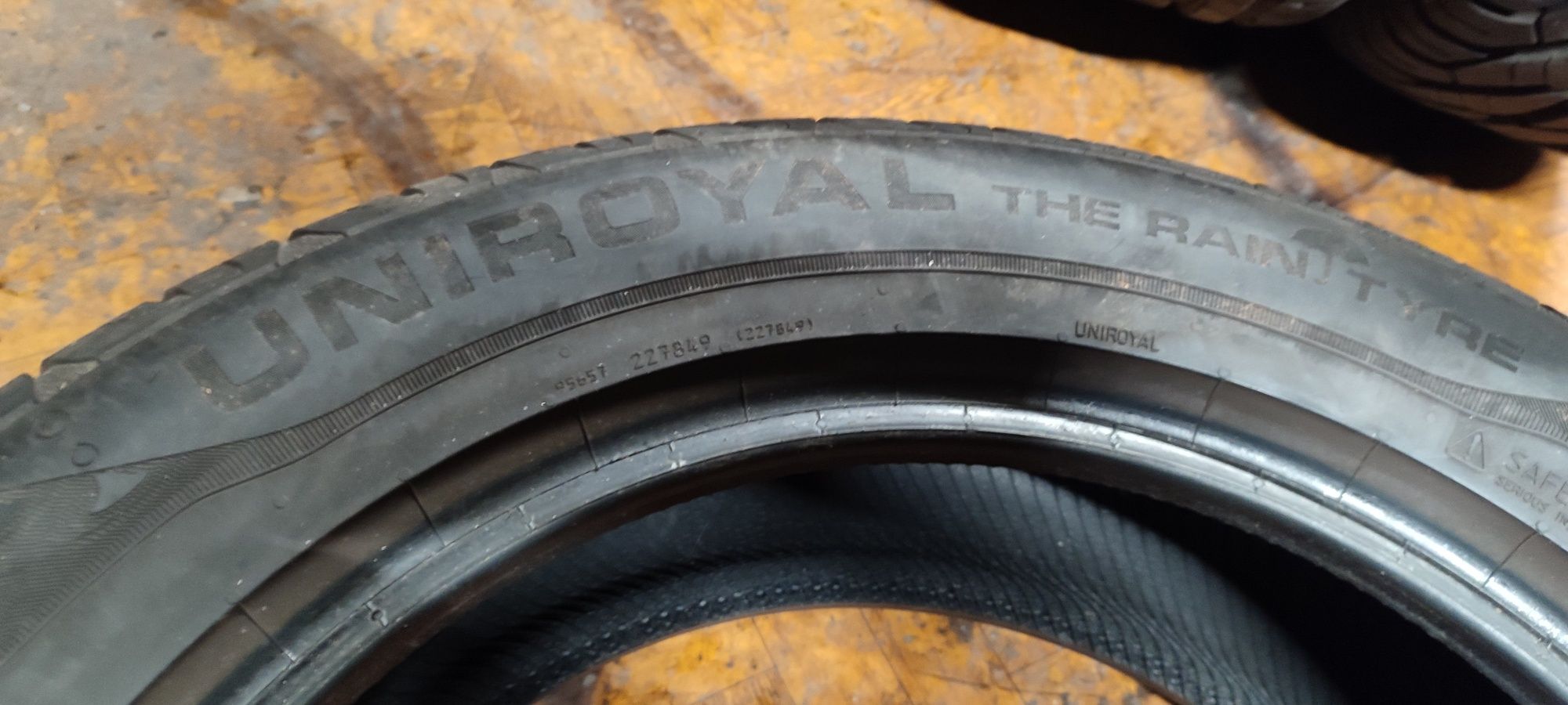 215/60R17 Uniroyal Rainexpert 3 - 4 szt lato